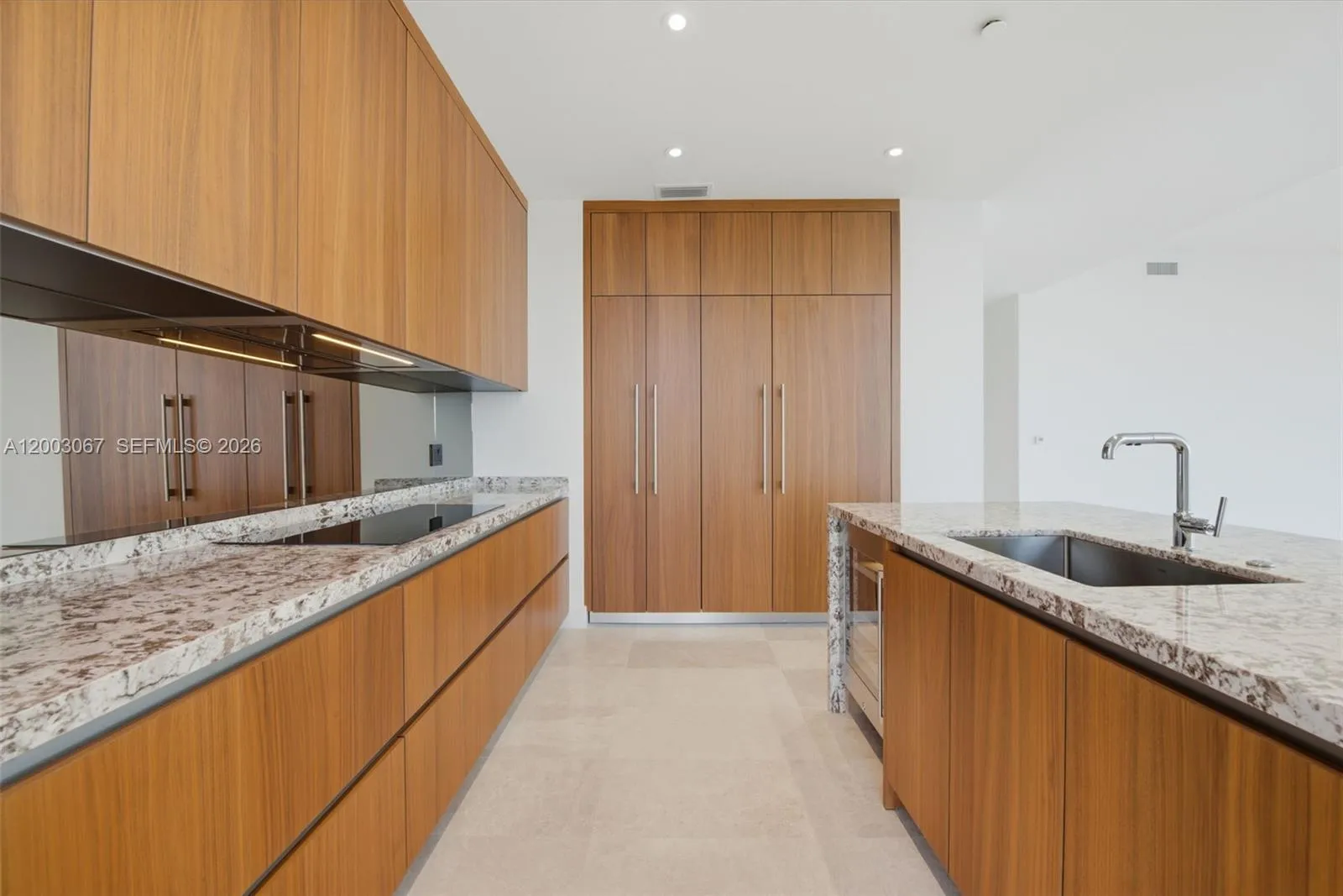 175 Se 25th Rd 3302, Miami, Florida 33129, Miami, Florida 33129, 4 Bedrooms Bedrooms, ,4 BathroomsBathrooms,Residential Lease,For Rent,175 Se 25th Rd 3302, Miami, Florida 33129,A12003067