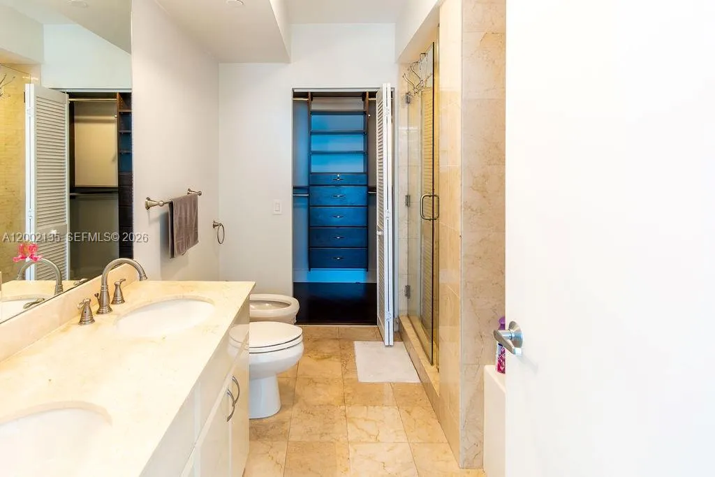 Miami Beach, Florida 33141, 1 Bedroom Bedrooms, ,1 BathroomBathrooms,Residential,For Sale,A12002135