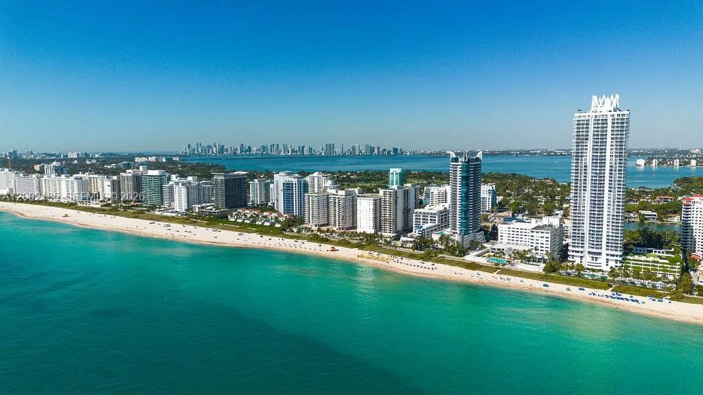 Miami Beach, Florida 33141, 1 Bedroom Bedrooms, ,1 BathroomBathrooms,Residential,For Sale,A12002135