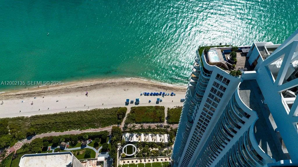 Miami Beach, Florida 33141, 1 Bedroom Bedrooms, ,1 BathroomBathrooms,Residential,For Sale,A12002135