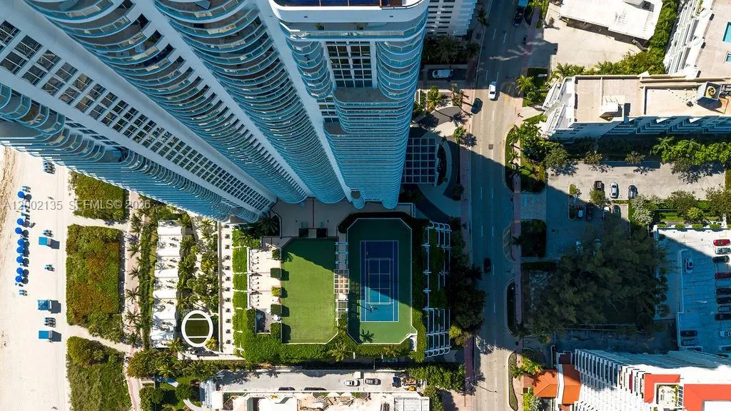 Miami Beach, Florida 33141, 1 Bedroom Bedrooms, ,1 BathroomBathrooms,Residential,For Sale,A12002135