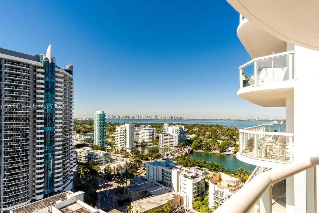Miami Beach, Florida 33141, 1 Bedroom Bedrooms, ,1 BathroomBathrooms,Residential,For Sale,A12002135
