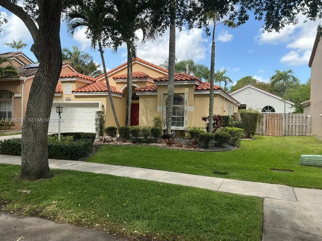 2724 Cayenne Ave, Cooper City, Florida 33026, Cooper City, Florida 33026, 3 Bedrooms Bedrooms, ,2 BathroomsBathrooms,Residential,For Sale,2724 Cayenne Ave, Cooper City, Florida 33026,A11999293