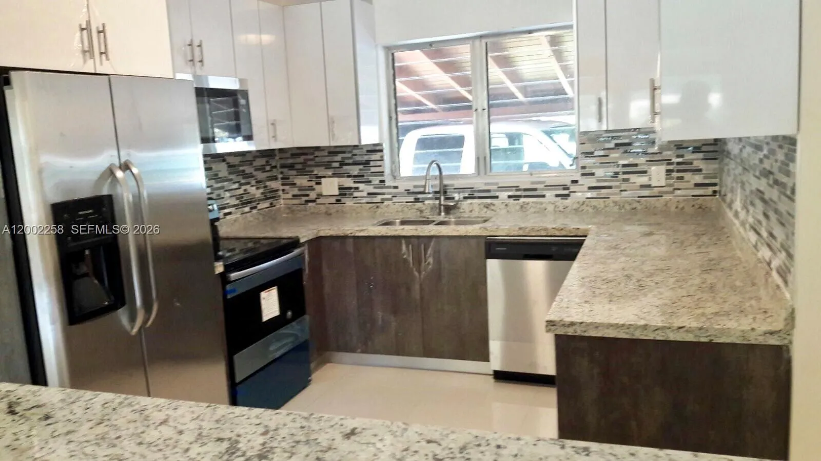3700 Taft St, Hollywood, Florida 33021, Hollywood, Florida 33021, 4 Bedrooms Bedrooms, ,2 BathroomsBathrooms,Residential Lease,For Rent,3700 Taft St, Hollywood, Florida 33021,A12002258