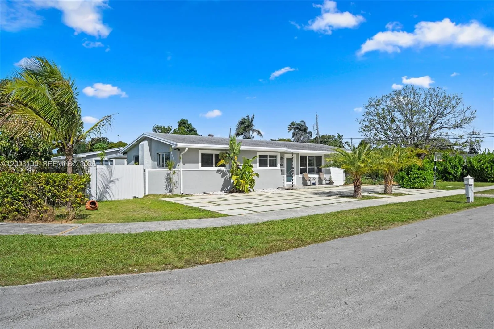 1000 Nw 16th Ave, Homestead, Florida 33030, Homestead, Florida 33030, 3 Bedrooms Bedrooms, ,2 BathroomsBathrooms,Residential,For Sale,1000 Nw 16th Ave, Homestead, Florida 33030,A12003100
