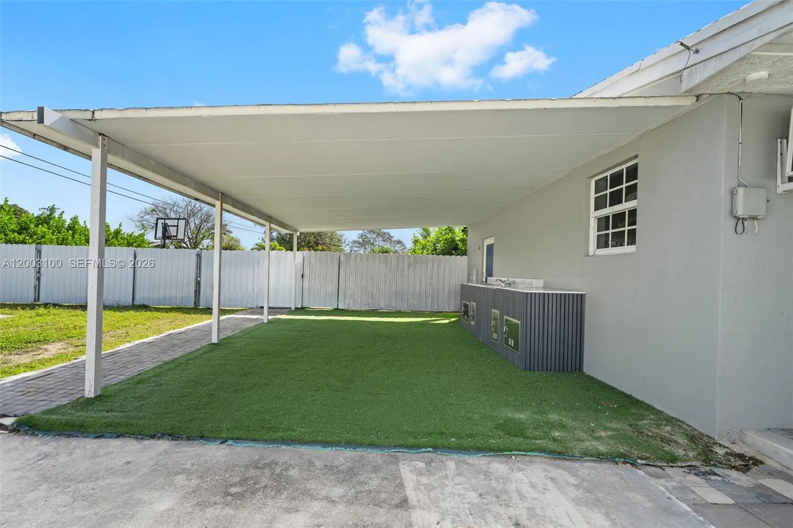 1000 Nw 16th Ave, Homestead, Florida 33030, Homestead, Florida 33030, 3 Bedrooms Bedrooms, ,2 BathroomsBathrooms,Residential,For Sale,1000 Nw 16th Ave, Homestead, Florida 33030,A12003100