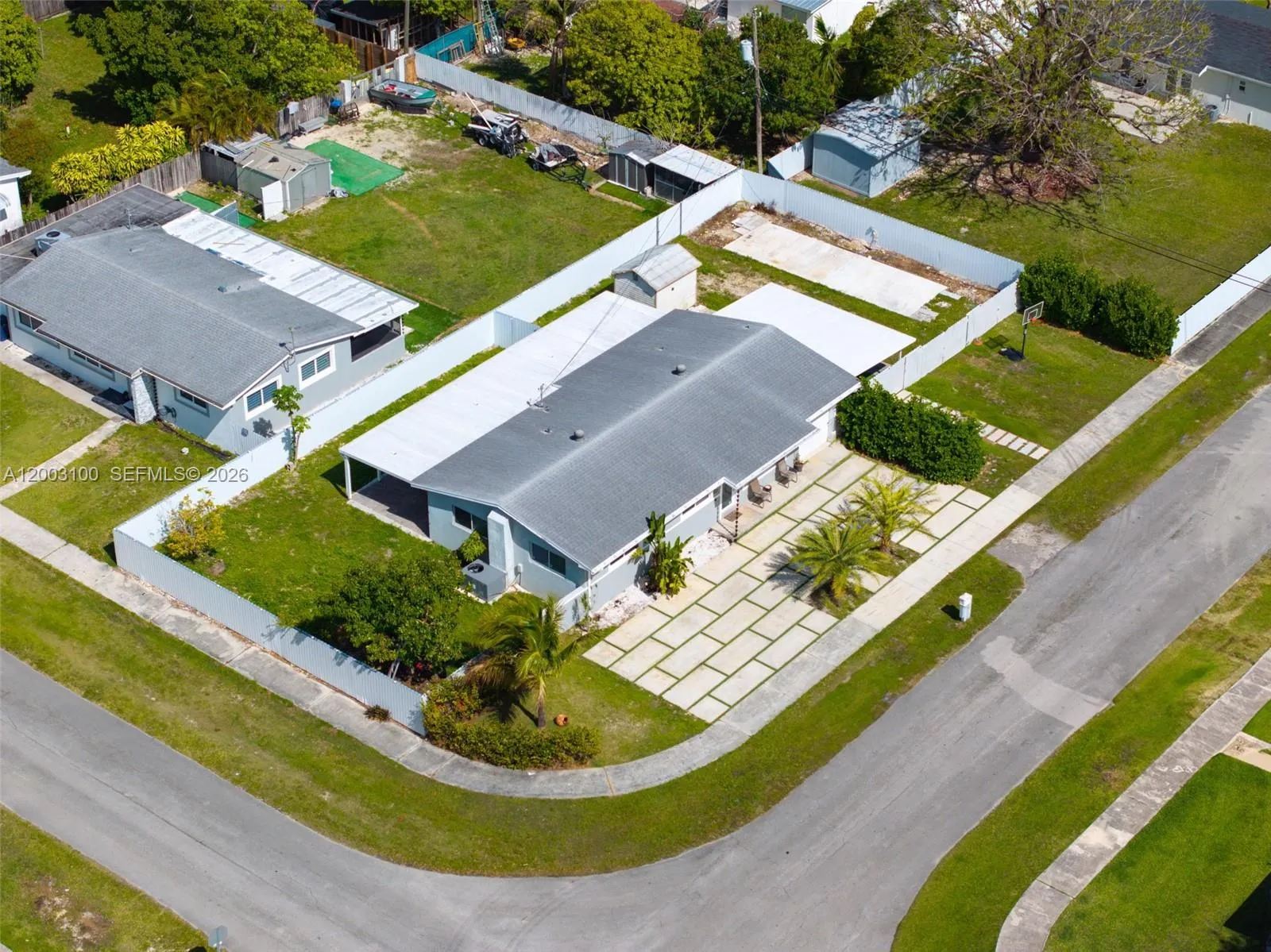 1000 Nw 16th Ave, Homestead, Florida 33030, Homestead, Florida 33030, 3 Bedrooms Bedrooms, ,2 BathroomsBathrooms,Residential,For Sale,1000 Nw 16th Ave, Homestead, Florida 33030,A12003100