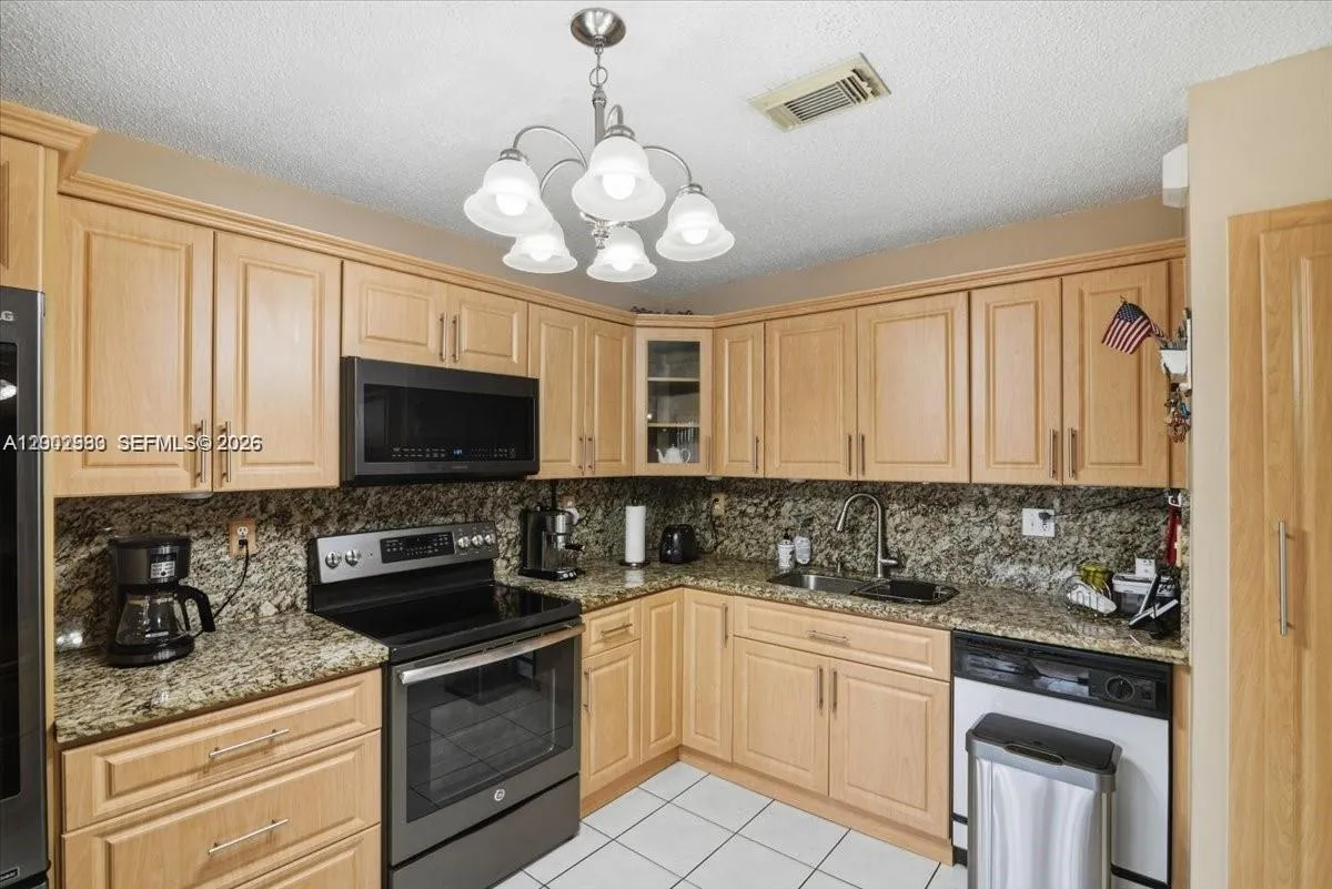 13741 Sw 160th Ter 0, Miami, Florida 33177, Miami, Florida 33177, 4 Bedrooms Bedrooms, ,3 BathroomsBathrooms,Residential Lease,For Rent,13741 Sw 160th Ter 0, Miami, Florida 33177,A12002983