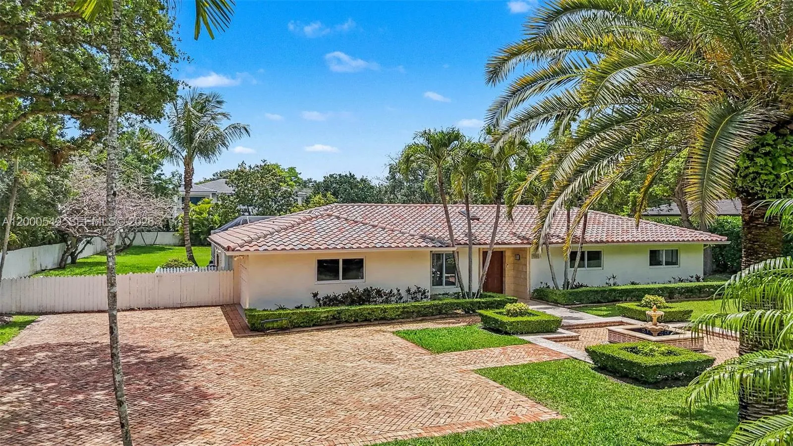 7230 Sw 104th St, Pinecrest, Florida 33156, Pinecrest, Florida 33156, 4 Bedrooms Bedrooms, ,2 BathroomsBathrooms,Residential Lease,For Rent,7230 Sw 104th St, Pinecrest, Florida 33156,A12000549