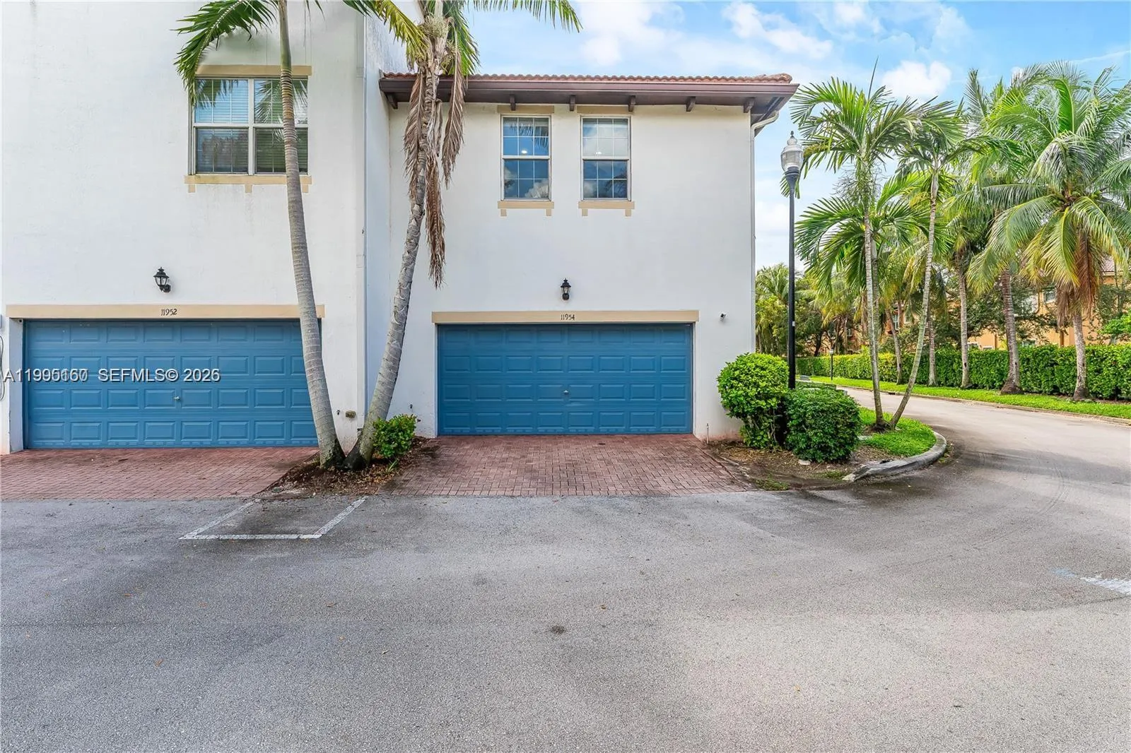 Miramar, Florida 33025, 3 Bedrooms Bedrooms, ,2 BathroomsBathrooms,Residential,For Sale,A11995160