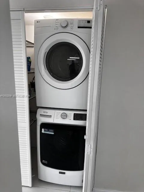 9189 Fontainebleau Blvd 510, Miami, Florida 33172, Miami, Florida 33172, 3 Bedrooms Bedrooms, ,2 BathroomsBathrooms,Residential,For Sale,9189 Fontainebleau Blvd 510, Miami, Florida 33172,A12002209