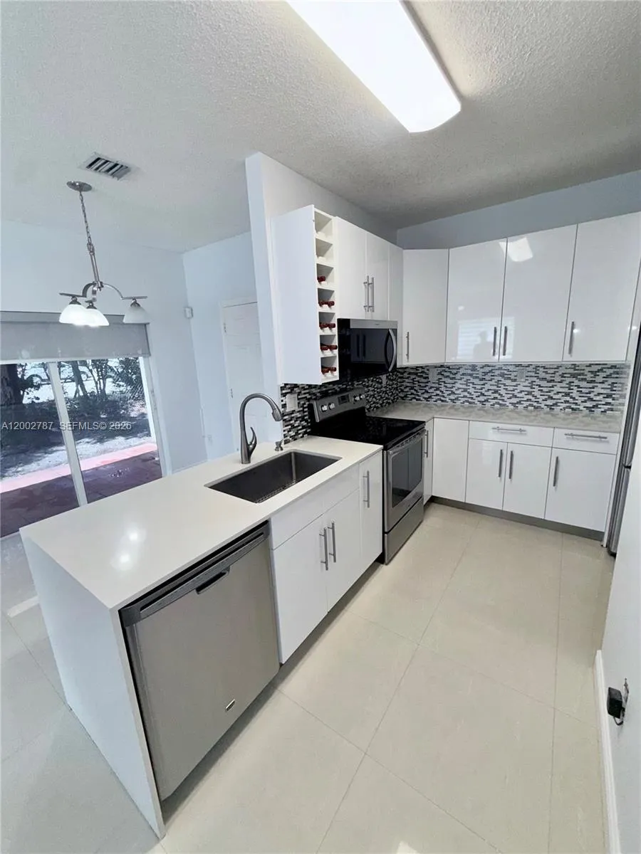 1704 Sw 101st Ter, Miramar, Florida 33025, Miramar, Florida 33025, 4 Bedrooms Bedrooms, ,2 BathroomsBathrooms,Residential,For Sale,1704 Sw 101st Ter, Miramar, Florida 33025,A12002787