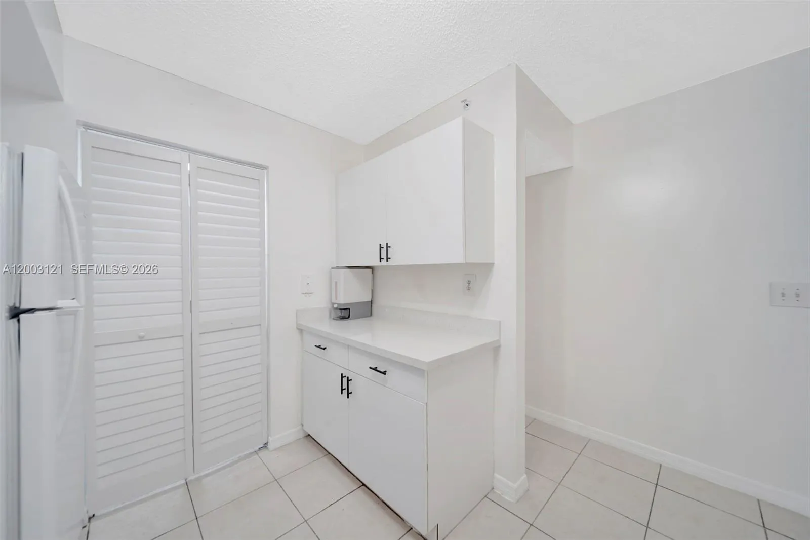 2620 S University Dr 109, Davie, Florida 33328, Davie, Florida 33328, 3 Bedrooms Bedrooms, ,2 BathroomsBathrooms,Residential,For Sale,2620 S University Dr 109, Davie, Florida 33328,A12003121
