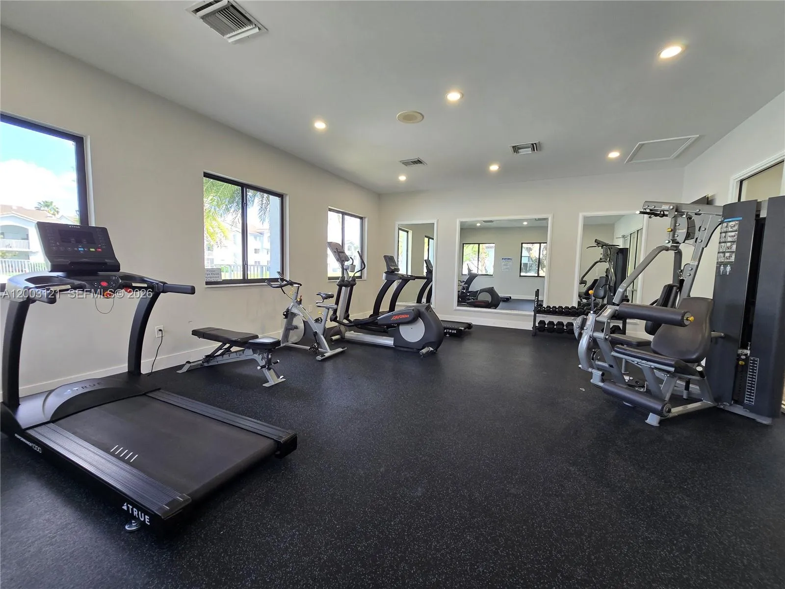 2620 S University Dr 109, Davie, Florida 33328, Davie, Florida 33328, 3 Bedrooms Bedrooms, ,2 BathroomsBathrooms,Residential,For Sale,2620 S University Dr 109, Davie, Florida 33328,A12003121