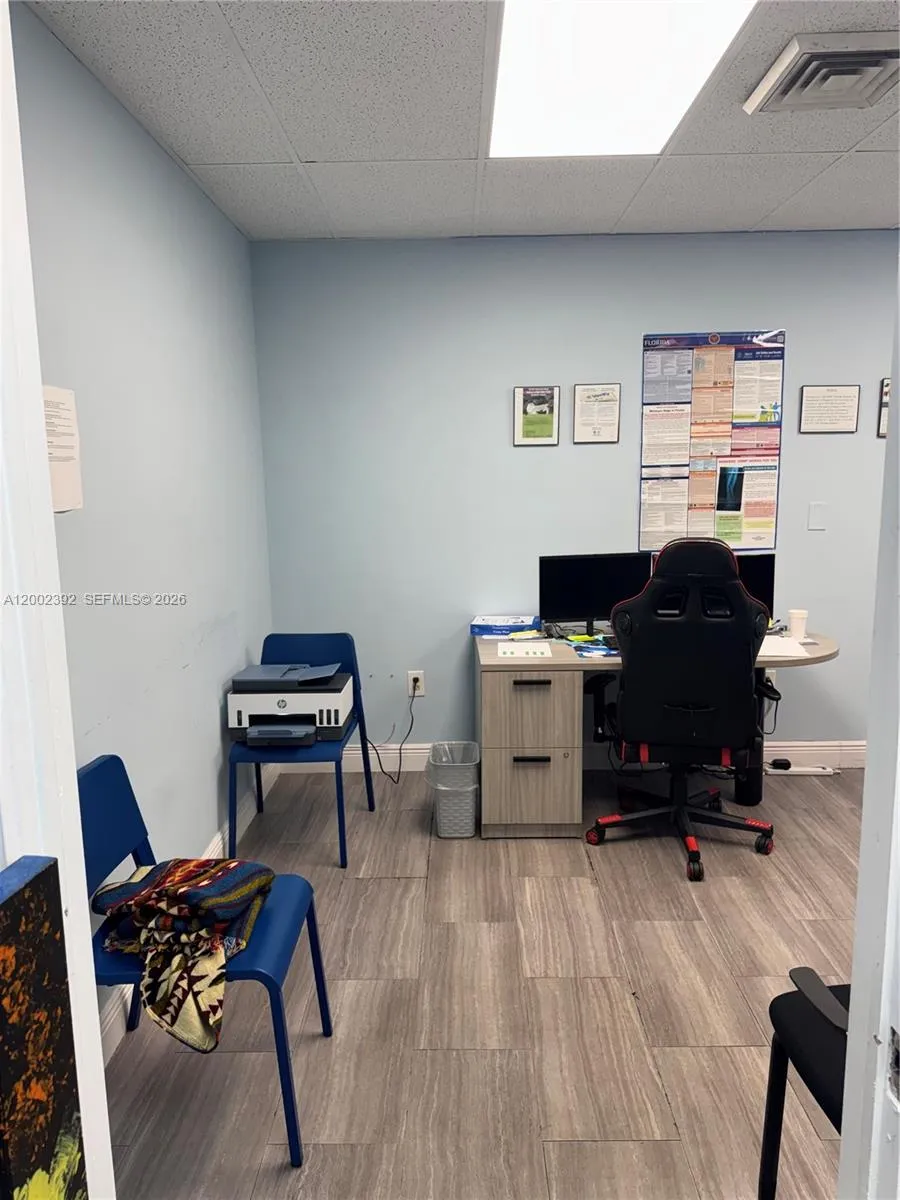 717 Ponce De Leon Blvd 323-a, Coral Gables, Florid, Coral Gables, Florida 33134, ,Commercial Lease,For Rent,717 Ponce De Leon Blvd 323-a, Coral Gables, Florid,A12002392