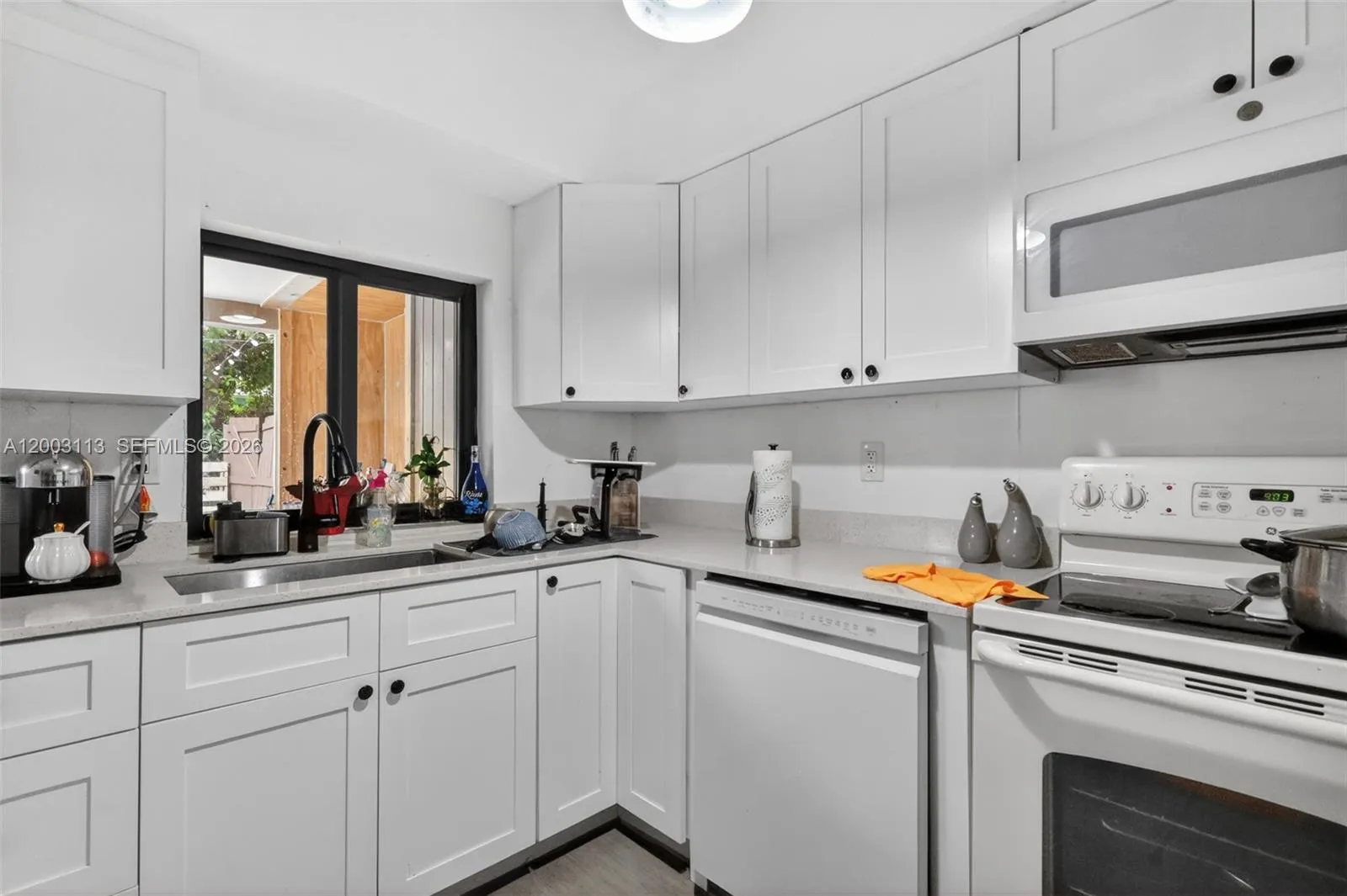 5814 Cleveland St, Hollywood, Florida 33021, Hollywood, Florida 33021, ,Residential Income,For Sale,5814 Cleveland St, Hollywood, Florida 33021,A12003113