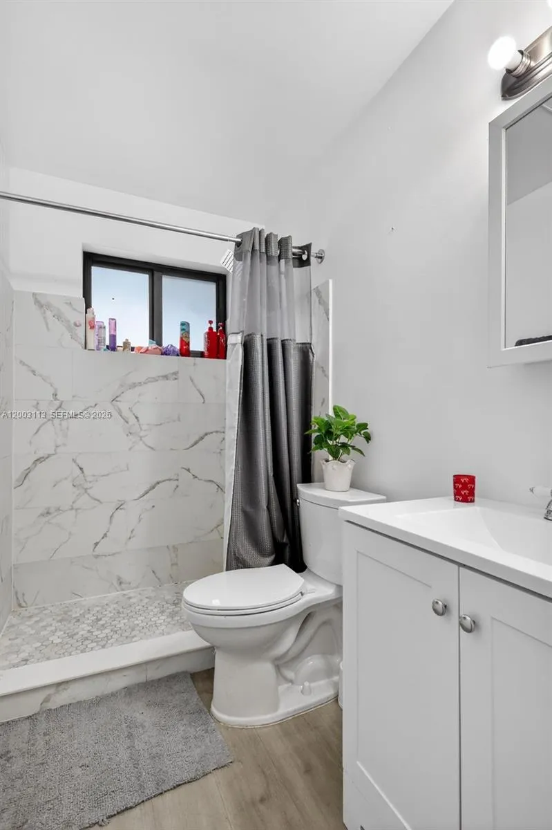 5814 Cleveland St, Hollywood, Florida 33021, Hollywood, Florida 33021, ,Residential Income,For Sale,5814 Cleveland St, Hollywood, Florida 33021,A12003113