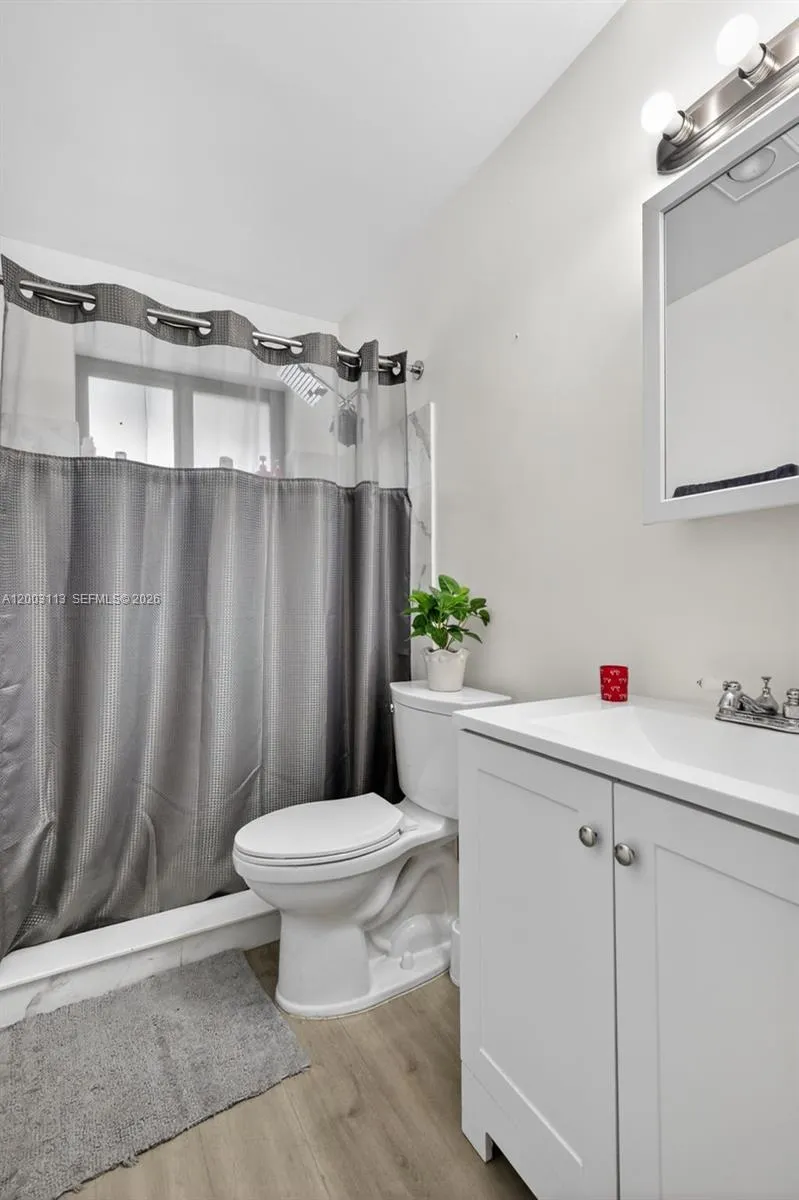 5814 Cleveland St, Hollywood, Florida 33021, Hollywood, Florida 33021, ,Residential Income,For Sale,5814 Cleveland St, Hollywood, Florida 33021,A12003113