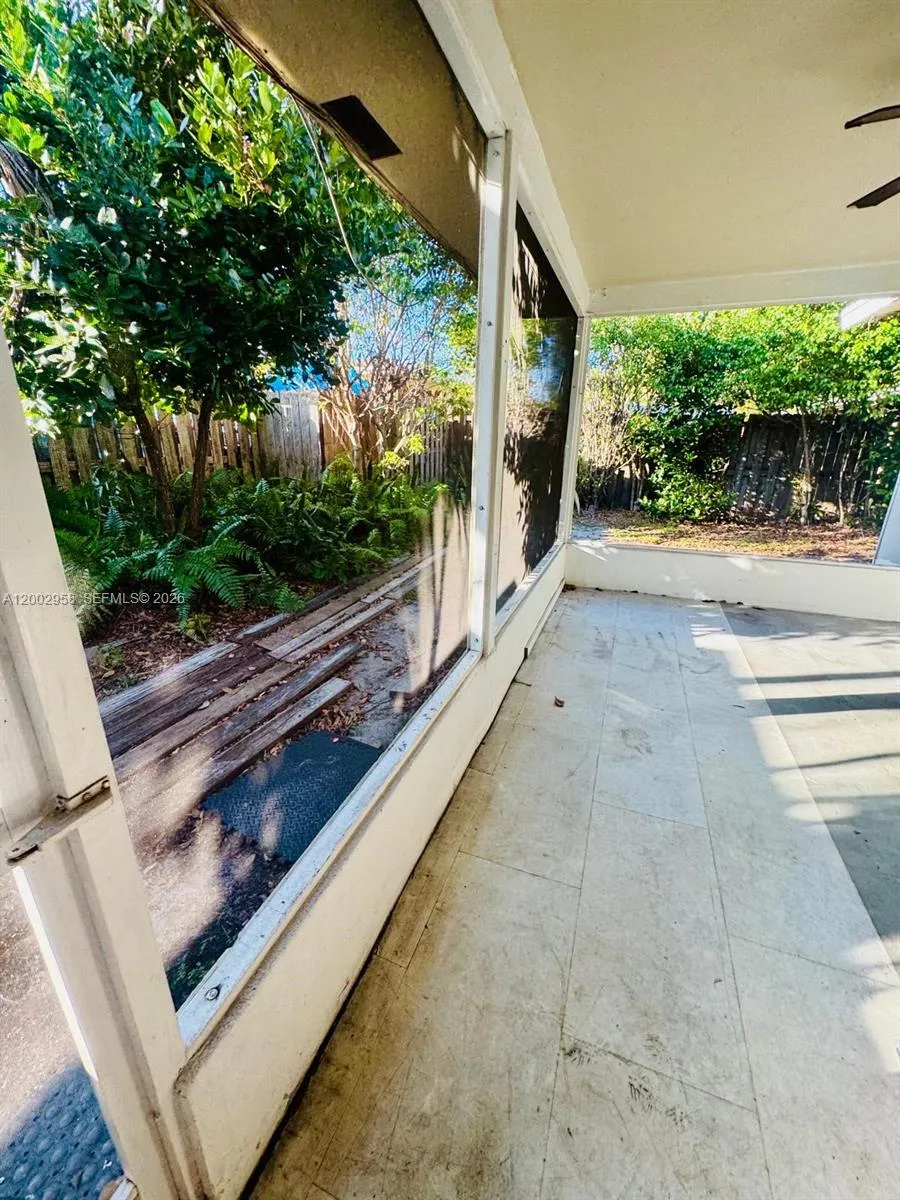 2051 Ne 25th Ave, Pompano Beach, Florida 33062, Pompano Beach, Florida 33062, ,Residential Income,For Sale,2051 Ne 25th Ave, Pompano Beach, Florida 33062,A12002958