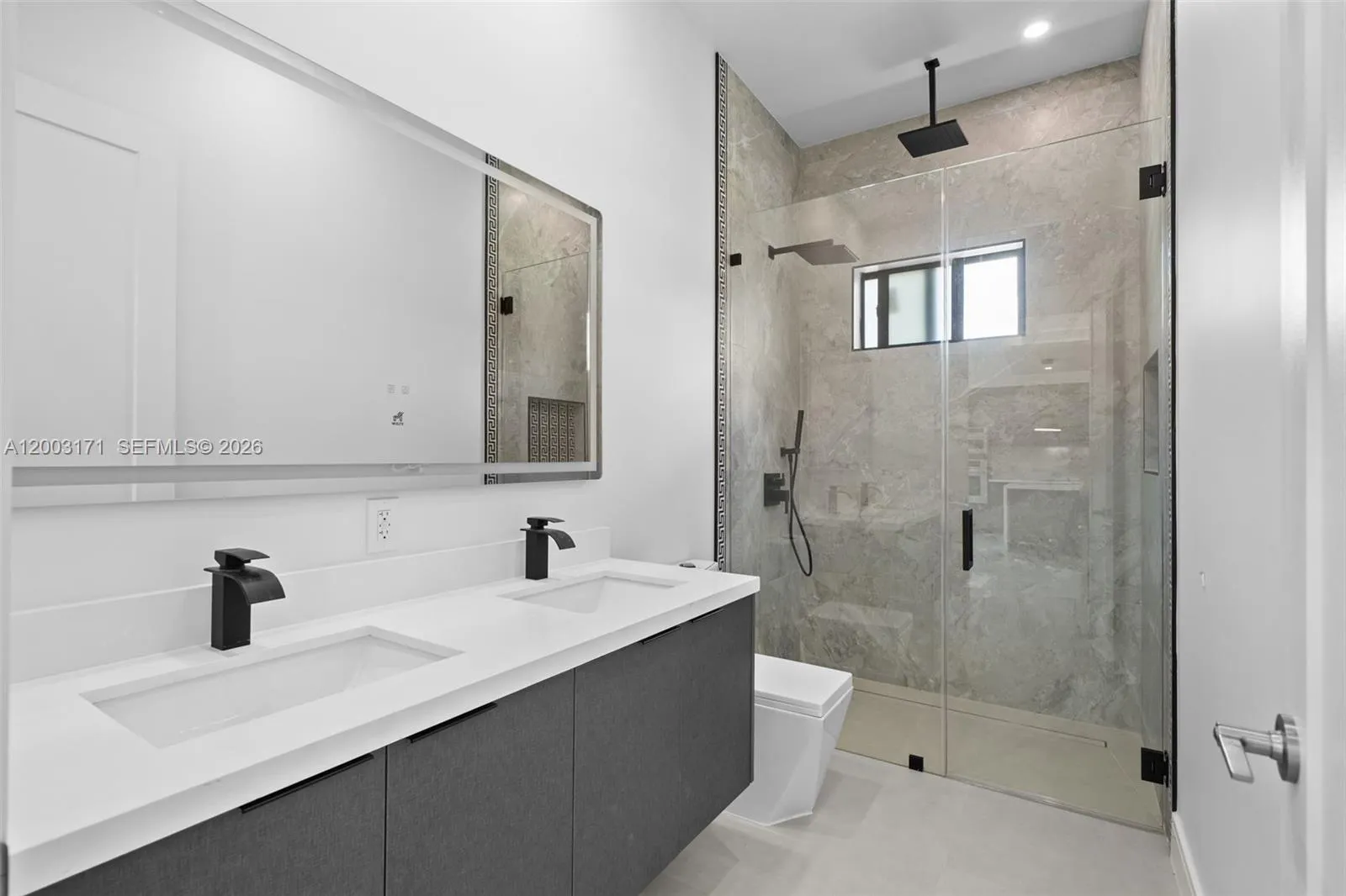 Hall Way Full Bathroom #1