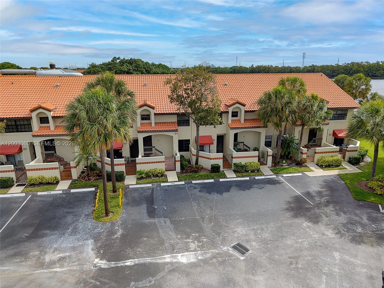 906 Republic Ct, Deerfield Beach, Florida 33442, Deerfield Beach, Florida 33442, 3 Bedrooms Bedrooms, ,2 BathroomsBathrooms,Residential,For Sale,906 Republic Ct, Deerfield Beach, Florida 33442,A12003060