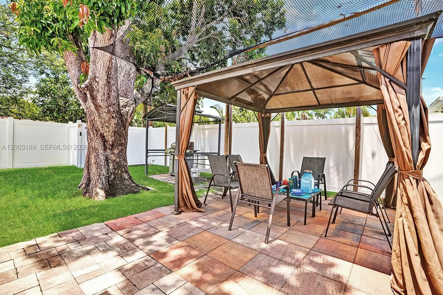 1318 Washington St, Hollywood, Florida 33019, Hollywood, Florida 33019, 4 Bedrooms Bedrooms, ,3 BathroomsBathrooms,Residential,For Sale,1318 Washington St, Hollywood, Florida 33019,A12003189