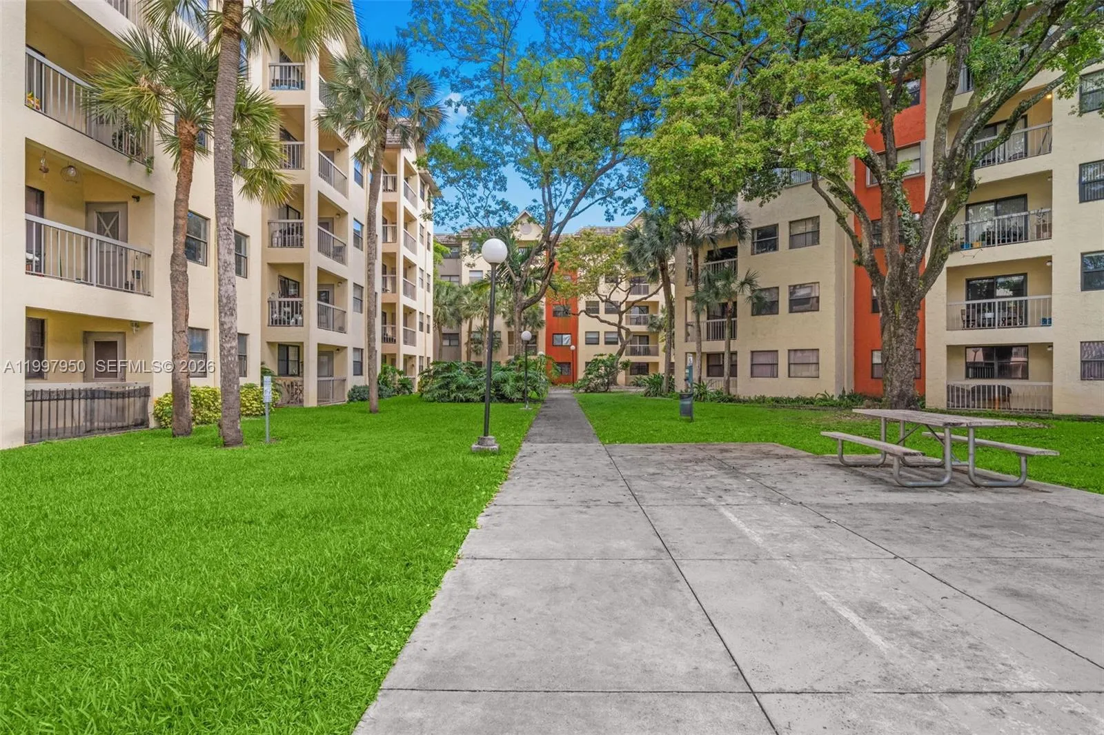 8120 Geneva Ct 148, Doral, Florida 33166, Doral, Florida 33166, 2 Bedrooms Bedrooms, ,2 BathroomsBathrooms,Residential,For Sale,8120 Geneva Ct 148, Doral, Florida 33166,A11997950