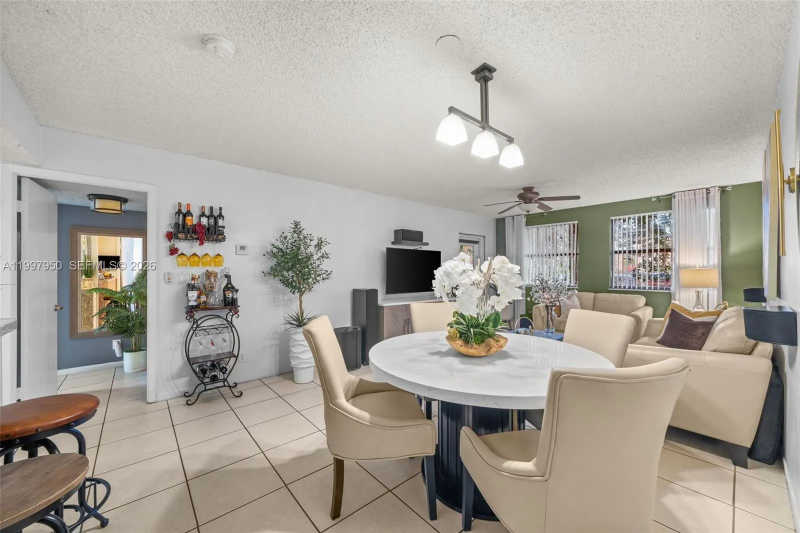 8120 Geneva Ct 148, Doral, Florida 33166, Doral, Florida 33166, 2 Bedrooms Bedrooms, ,2 BathroomsBathrooms,Residential,For Sale,8120 Geneva Ct 148, Doral, Florida 33166,A11997950