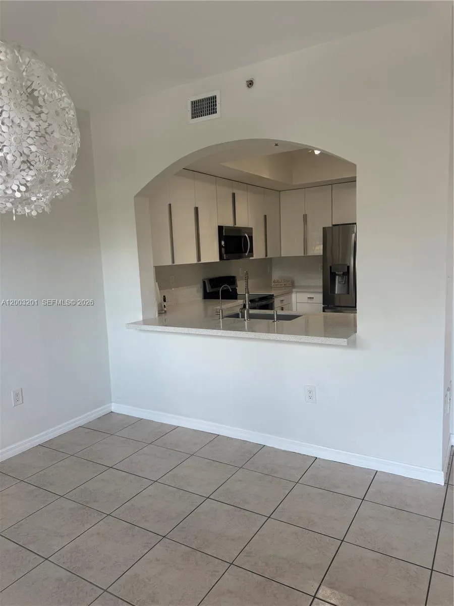 8826 W Flagler St 102, Miami, Florida 33174, Miami, Florida 33174, 3 Bedrooms Bedrooms, ,2 BathroomsBathrooms,Residential,For Sale,8826 W Flagler St 102, Miami, Florida 33174,A12003201