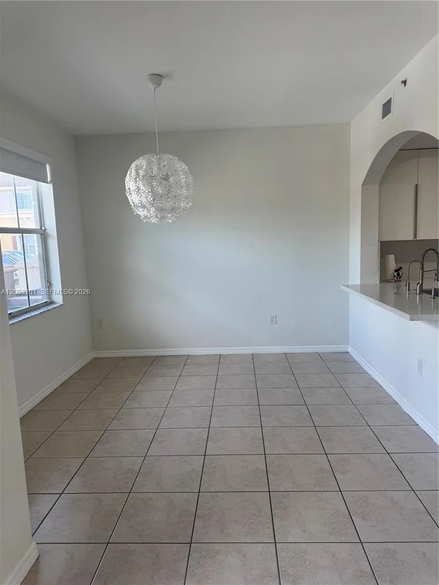 8826 W Flagler St 102, Miami, Florida 33174, Miami, Florida 33174, 3 Bedrooms Bedrooms, ,2 BathroomsBathrooms,Residential,For Sale,8826 W Flagler St 102, Miami, Florida 33174,A12003201