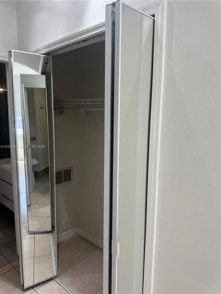 8826 W Flagler St 102, Miami, Florida 33174, Miami, Florida 33174, 3 Bedrooms Bedrooms, ,2 BathroomsBathrooms,Residential,For Sale,8826 W Flagler St 102, Miami, Florida 33174,A12003201