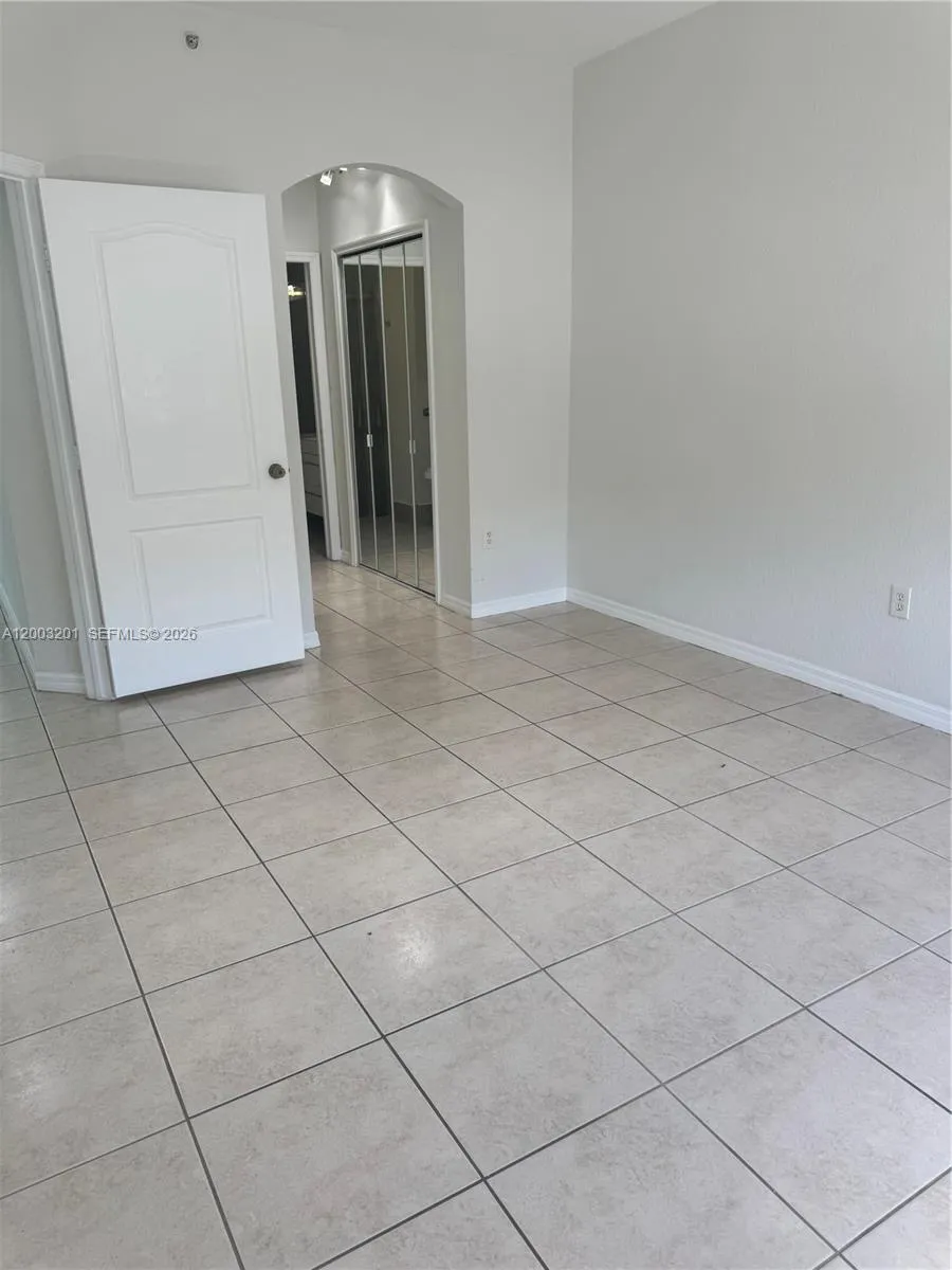 8826 W Flagler St 102, Miami, Florida 33174, Miami, Florida 33174, 3 Bedrooms Bedrooms, ,2 BathroomsBathrooms,Residential,For Sale,8826 W Flagler St 102, Miami, Florida 33174,A12003201