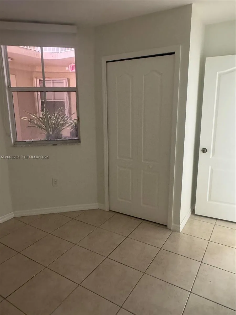8826 W Flagler St 102, Miami, Florida 33174, Miami, Florida 33174, 3 Bedrooms Bedrooms, ,2 BathroomsBathrooms,Residential,For Sale,8826 W Flagler St 102, Miami, Florida 33174,A12003201