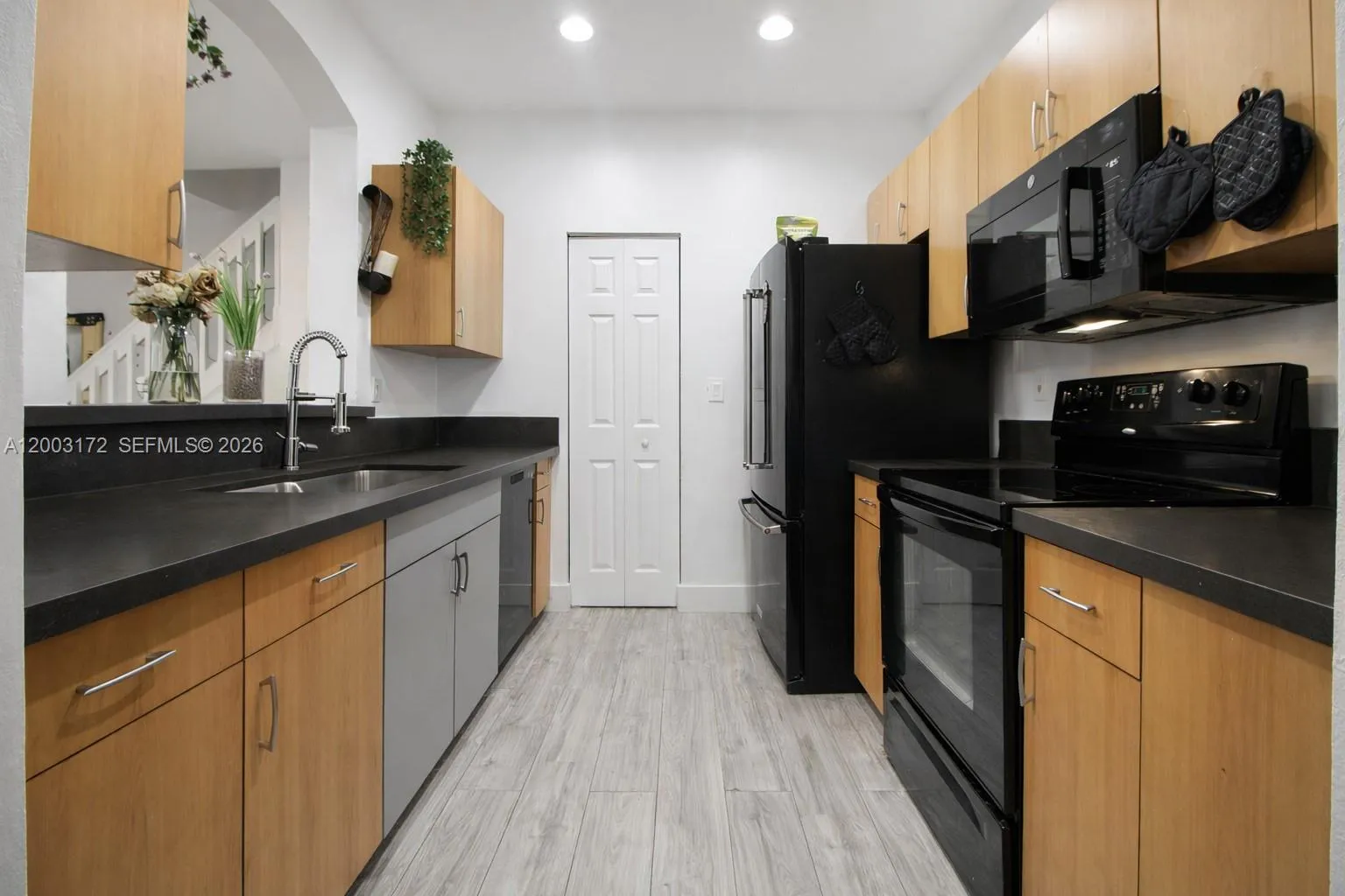 2264 Ne 42nd Cir, Homestead, Florida 33033, Homestead, Florida 33033, 3 Bedrooms Bedrooms, ,3 BathroomsBathrooms,Residential,For Sale,2264 Ne 42nd Cir, Homestead, Florida 33033,A12003172