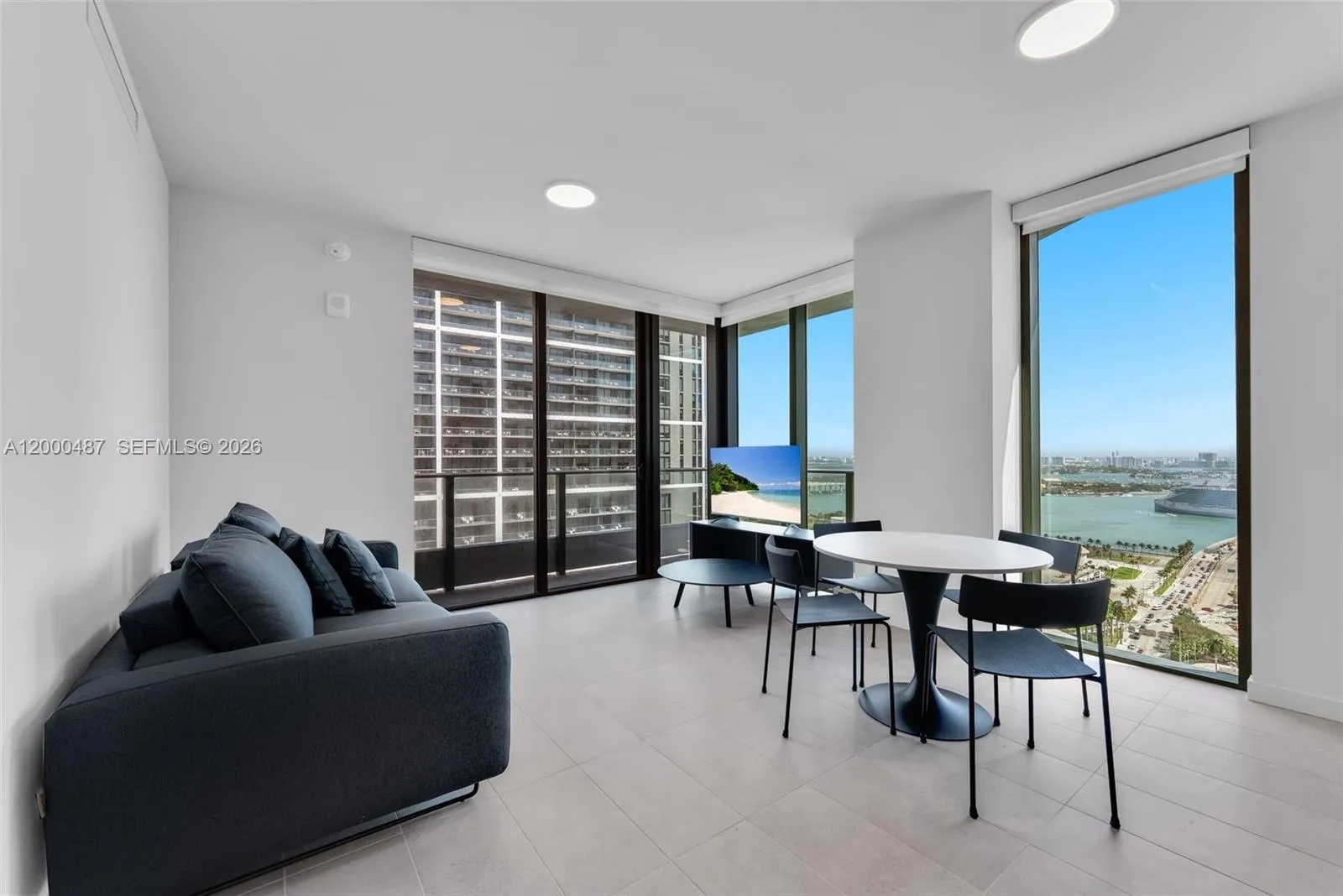 121 Ne 5 St 3112, Miami, Florida 33132, Miami, Florida 33132, 2 Bedrooms Bedrooms, ,2 BathroomsBathrooms,Residential,For Sale,121 Ne 5 St 3112, Miami, Florida 33132,A12000487
