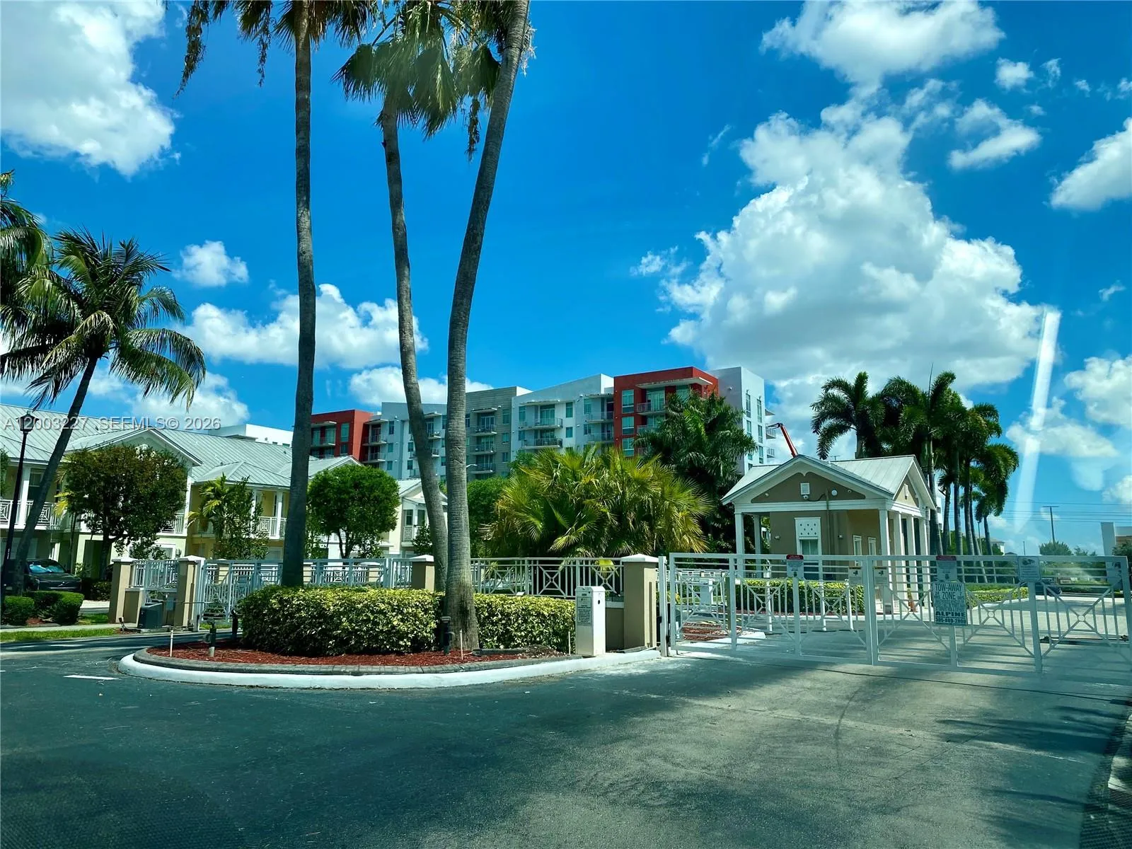 10770 Nw 74th Ln 10770, Doral, Florida 33178, Doral, Florida 33178, 4 Bedrooms Bedrooms, ,3 BathroomsBathrooms,Residential Lease,For Rent,10770 Nw 74th Ln 10770, Doral, Florida 33178,A12003227