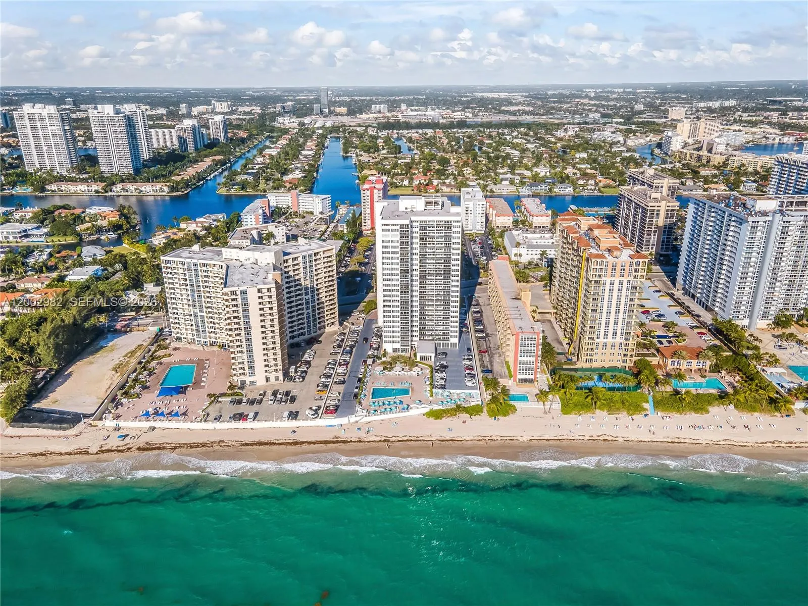 3140 S Ocean Dr (avail 7/15-11/15 Flex) 606, Halla, Hallandale Beach, Florida 33009, 2 Bedrooms Bedrooms, ,2 BathroomsBathrooms,Residential Lease,For Rent,3140 S Ocean Dr (avail 7/15-11/15 Flex) 606, Halla,A12002982