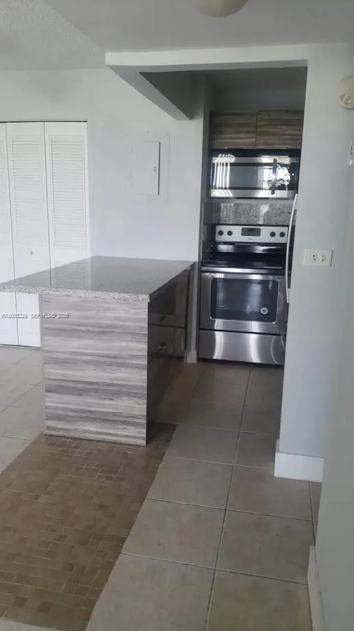 8840 Fontainebleau Blvd 402, Miami, Florida 33172, Miami, Florida 33172, 1 Bedroom Bedrooms, ,1 BathroomBathrooms,Residential,For Sale,8840 Fontainebleau Blvd 402, Miami, Florida 33172,A12003229