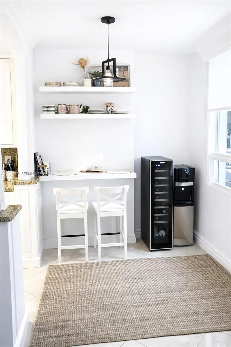 141 Crandon Blvd 331, Key Biscayne, Florida 33149, Key Biscayne, Florida 33149, 3 Bedrooms Bedrooms, ,2 BathroomsBathrooms,Residential,For Sale,141 Crandon Blvd 331, Key Biscayne, Florida 33149,A12002925