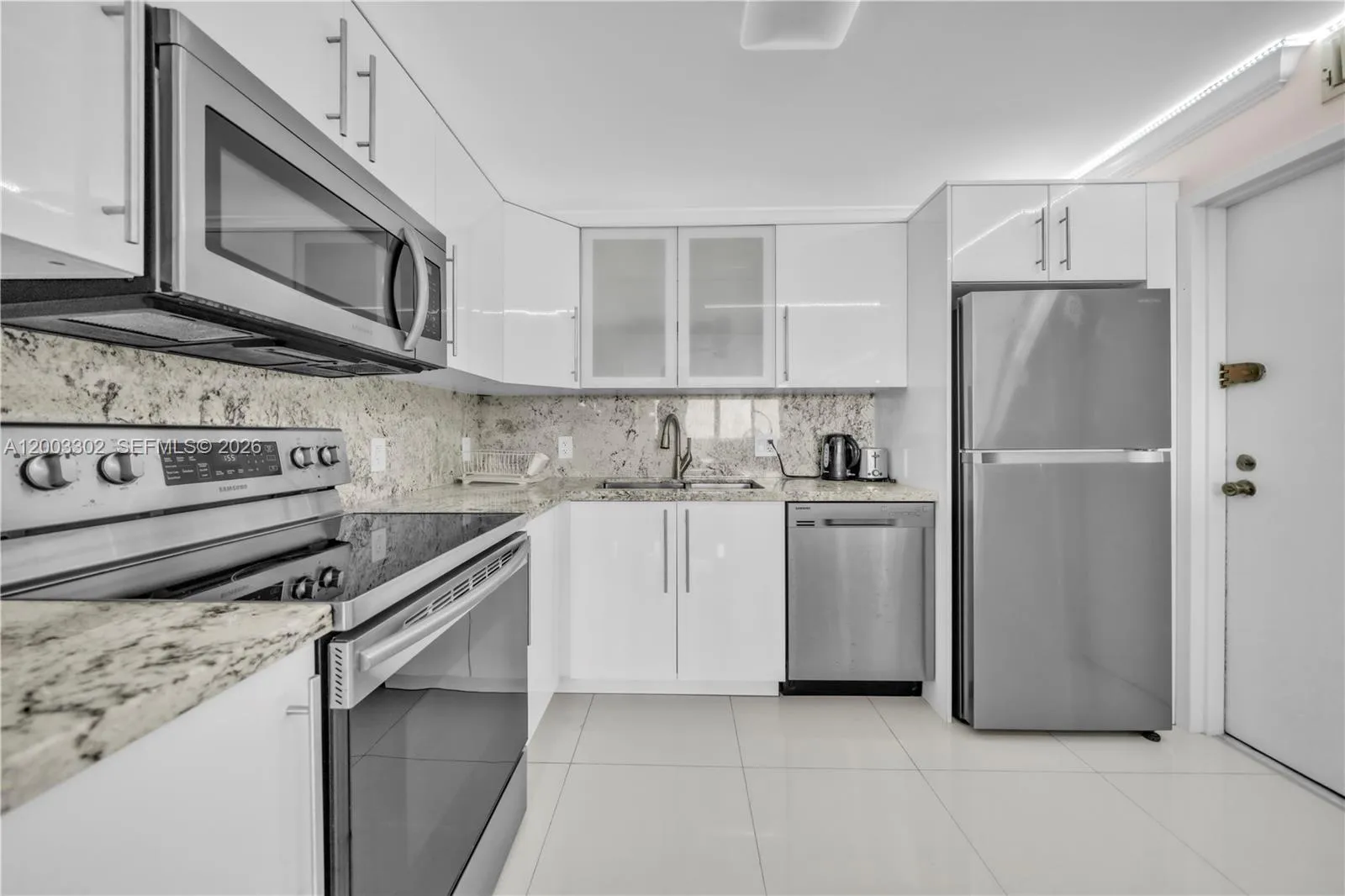 2201 S Ocean Dr 1706(availbale Now), Hollywood, Fl, Hollywood, Florida 33019, 1 Bedroom Bedrooms, ,2 BathroomsBathrooms,Residential Lease,For Rent,2201 S Ocean Dr 1706(availbale Now), Hollywood, Fl,A12003302