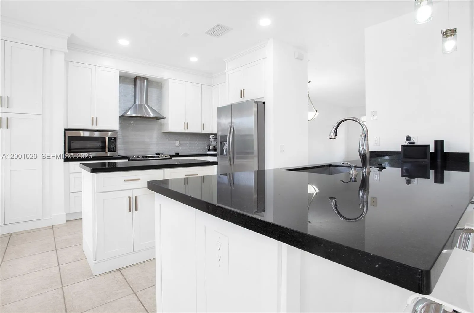 4467 Fox Glove Ln, Weston, Florida 33331, Weston, Florida 33331, 4 Bedrooms Bedrooms, ,3 BathroomsBathrooms,Residential,For Sale,4467 Fox Glove Ln, Weston, Florida 33331,A12001029