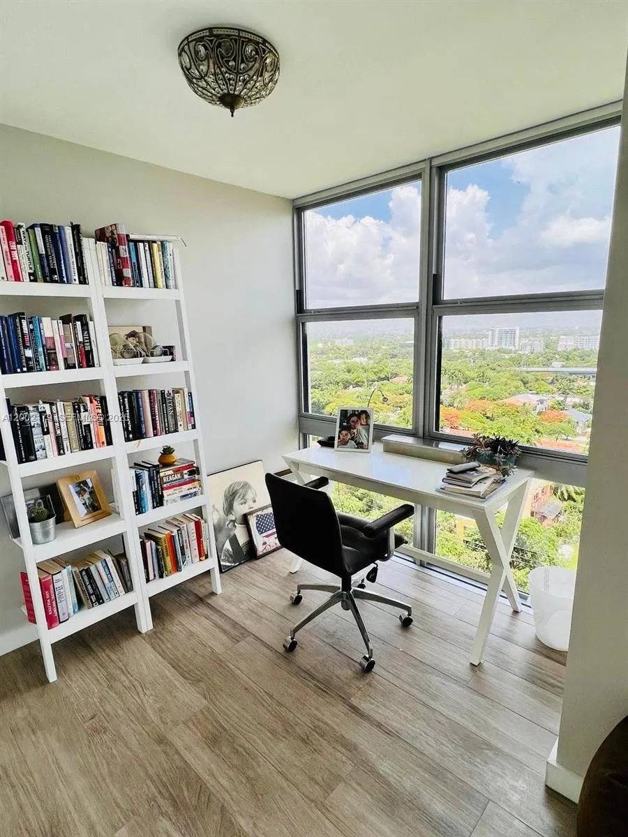 1901 Brickell Ave B1809, Miami, Florida 33129, Miami, Florida 33129, 4 Bedrooms Bedrooms, ,3 BathroomsBathrooms,Residential Lease,For Rent,1901 Brickell Ave B1809, Miami, Florida 33129,A12002179