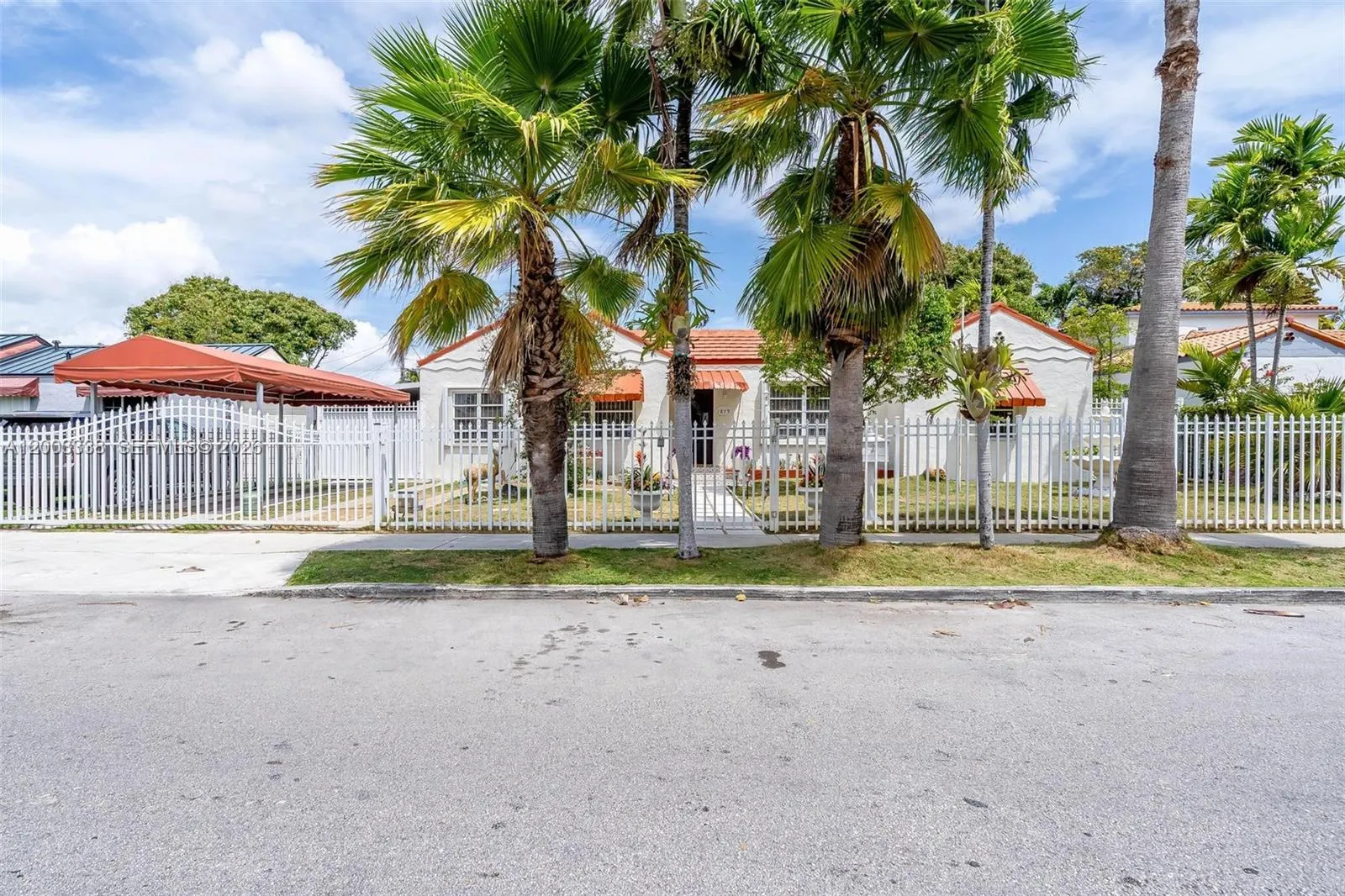 1879 Sw 16th St, Miami, Florida 33145, Miami, Florida 33145, 2 Bedrooms Bedrooms, ,1 BathroomBathrooms,Residential,For Sale,1879 Sw 16th St, Miami, Florida 33145,A12003338