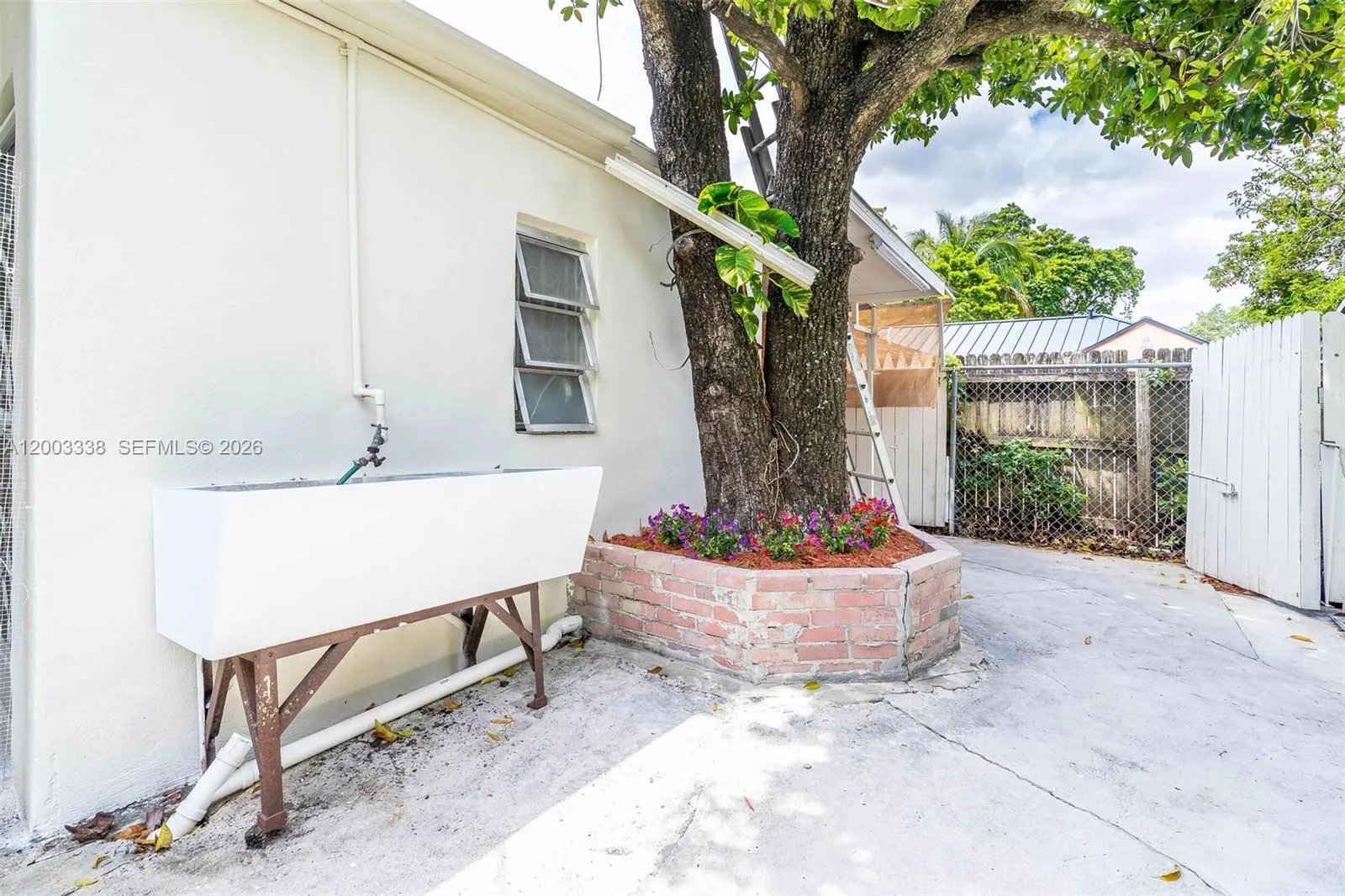 1879 Sw 16th St, Miami, Florida 33145, Miami, Florida 33145, 2 Bedrooms Bedrooms, ,1 BathroomBathrooms,Residential,For Sale,1879 Sw 16th St, Miami, Florida 33145,A12003338