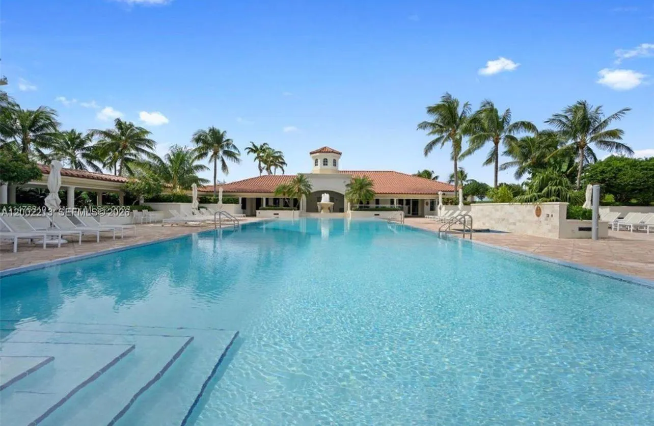 20000 E Country Club Dr 906, Aventura, Florida 331, Aventura, Florida 33180, 3 Bedrooms Bedrooms, ,3 BathroomsBathrooms,Residential,For Sale,20000 E Country Club Dr 906, Aventura, Florida 331,A12002213