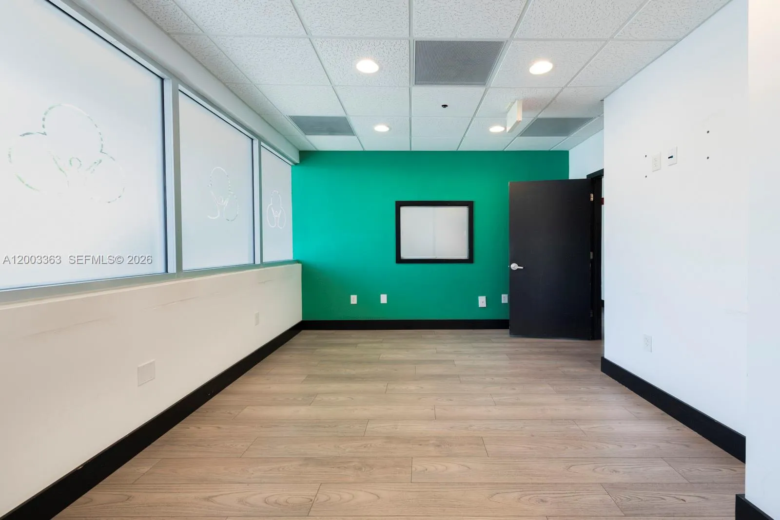 6141 Sunset Dr 110, South Miami, Florida 33143, South Miami, Florida 33143, ,Commercial Lease,For Rent,6141 Sunset Dr 110, South Miami, Florida 33143,A12003363
