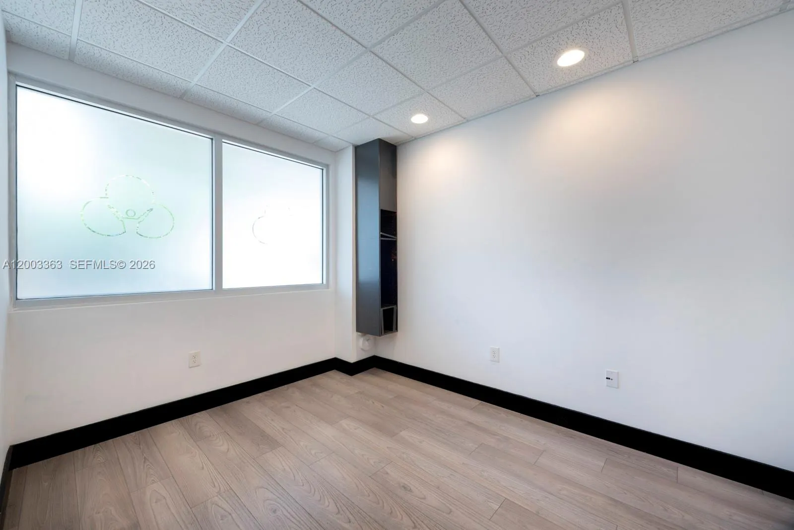 6141 Sunset Dr 110, South Miami, Florida 33143, South Miami, Florida 33143, ,Commercial Lease,For Rent,6141 Sunset Dr 110, South Miami, Florida 33143,A12003363