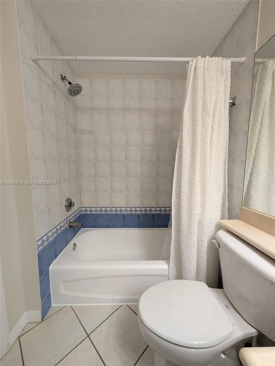 3500 Coral Way 505, Miami, Florida 33145, Miami, Florida 33145, 1 Bedroom Bedrooms, ,1 BathroomBathrooms,Residential Lease,For Rent,3500 Coral Way 505, Miami, Florida 33145,A12002919