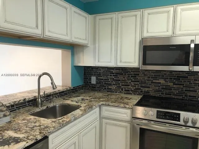 5200 Nw 31st Ave 155, Fort Lauderdale, Florida 333, Fort Lauderdale, Florida 33309, 1 Bedroom Bedrooms, ,1 BathroomBathrooms,Residential,For Sale,5200 Nw 31st Ave 155, Fort Lauderdale, Florida 333,A12003370