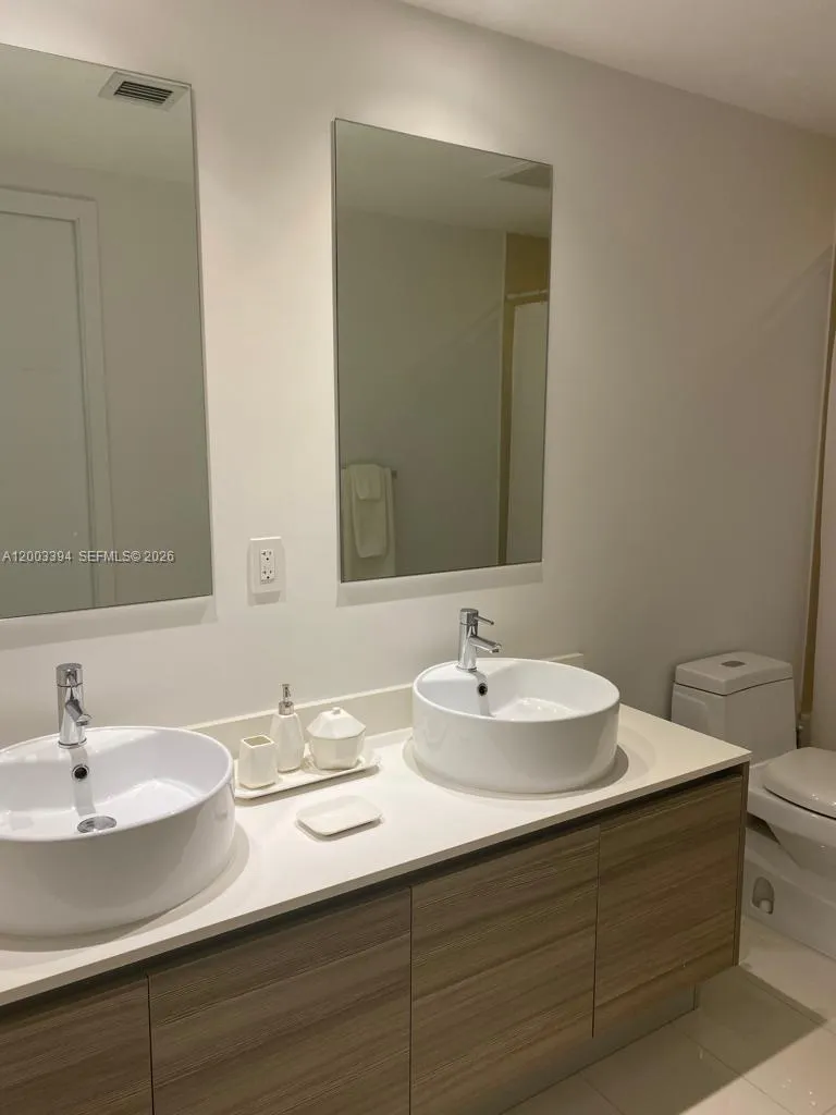 121 Ne 34th St 1703, Miami, Florida 33137, Miami, Florida 33137, 1 Bedroom Bedrooms, ,1 BathroomBathrooms,Residential,For Sale,121 Ne 34th St 1703, Miami, Florida 33137,A12003394